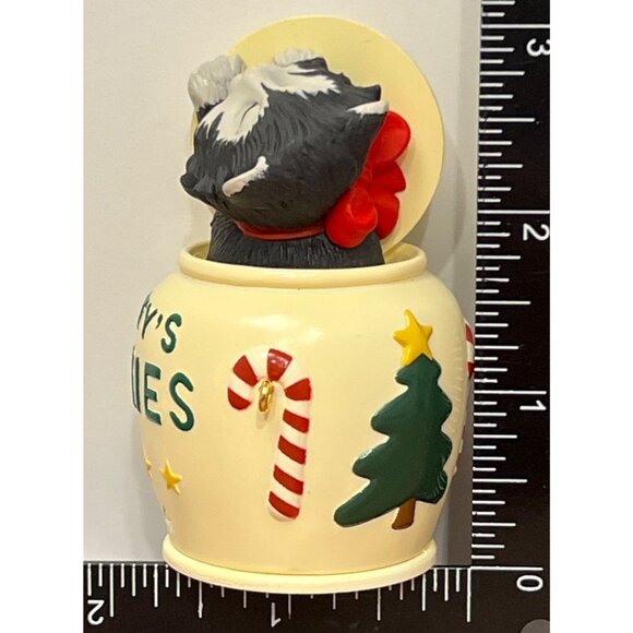 1994 HALLMARK KEEPSAKE ORNAMENT QX531-3 CAT NAPS COOKIE JAR - Picture 5 of 7
